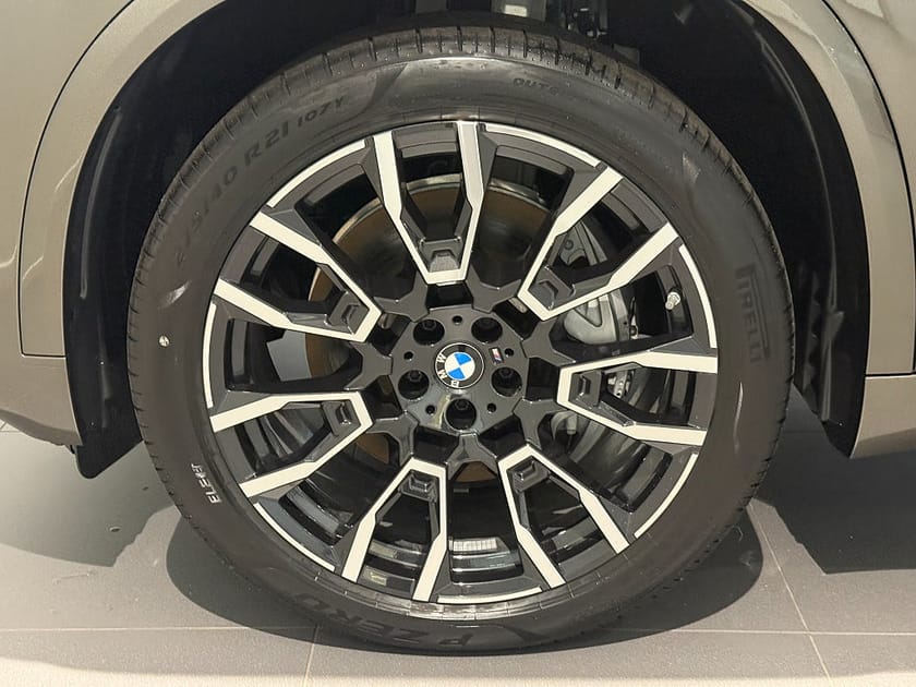 Bild 5 av BMW X5 xDrive50e M Sport Innovation Drag Adpt FartH H/K HuD