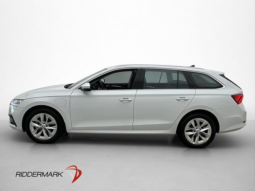 Bild 4 av Škoda Octavia Kombi iV Skoda Style Dragkrok Adapt-fart CarPlay MOMS