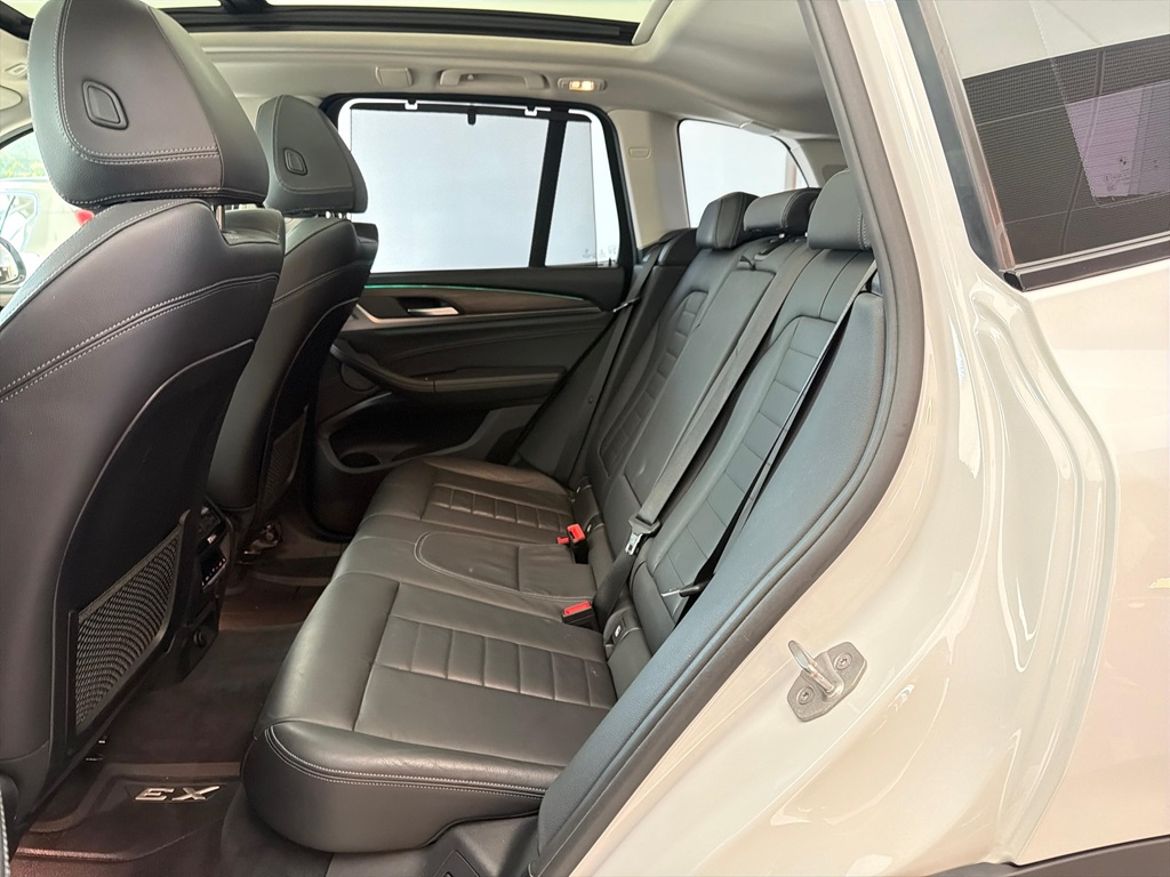 BMW BMW X3 xDrive30d — bild 20