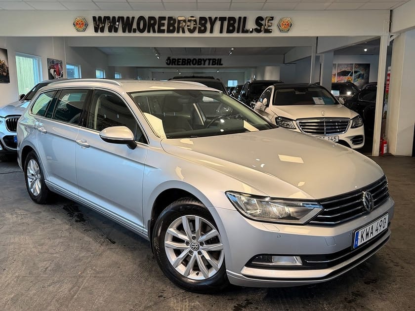 Bild 1 av Volkswagen Passat Sportscombi 1.4 TSI ACT Drag Cockpit B-kamera Carplay