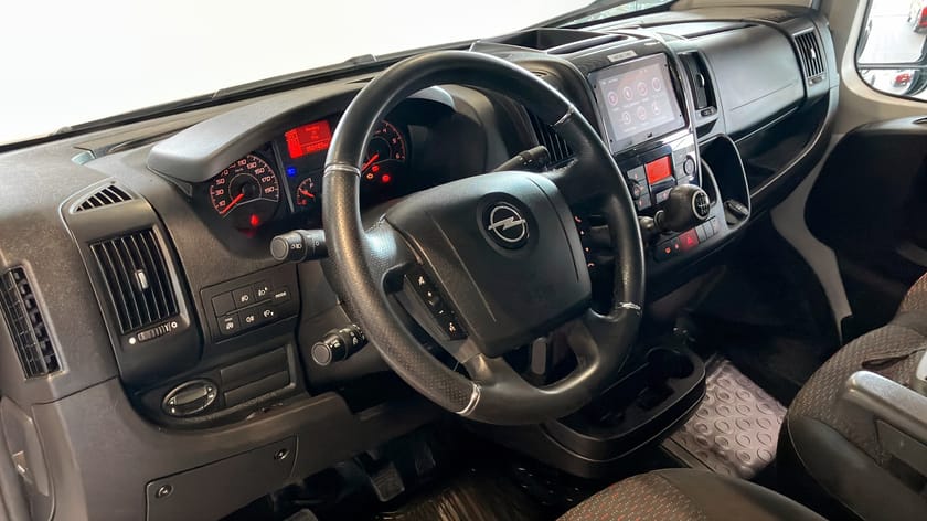 Bild 2 av Opel Movano Van L3H2 2023 Värmare SoV-Hjul Ny kamrem