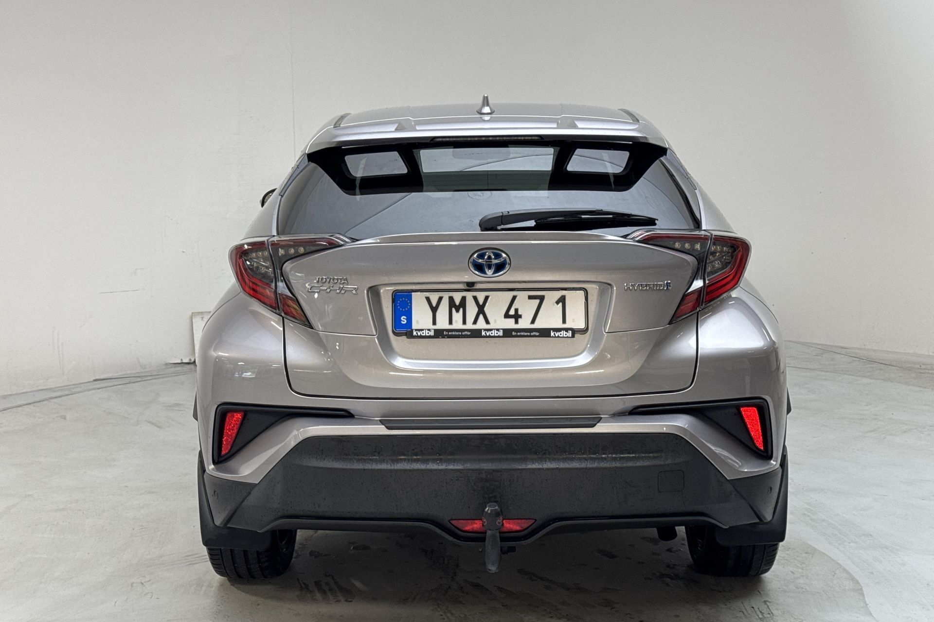 Toyota C-HR Hybrid 2017, bild 6/10