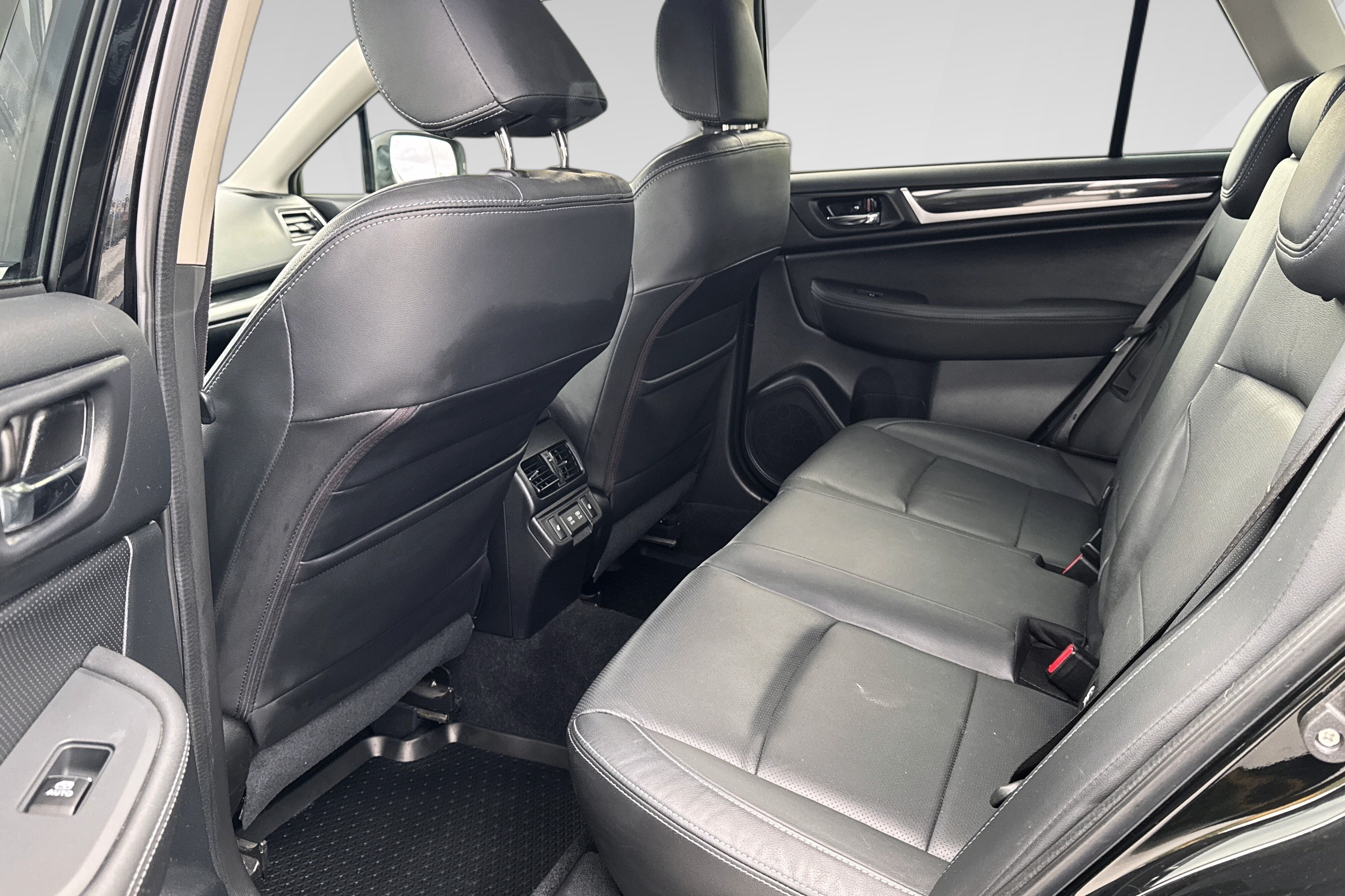 Subaru Outback bilde 12