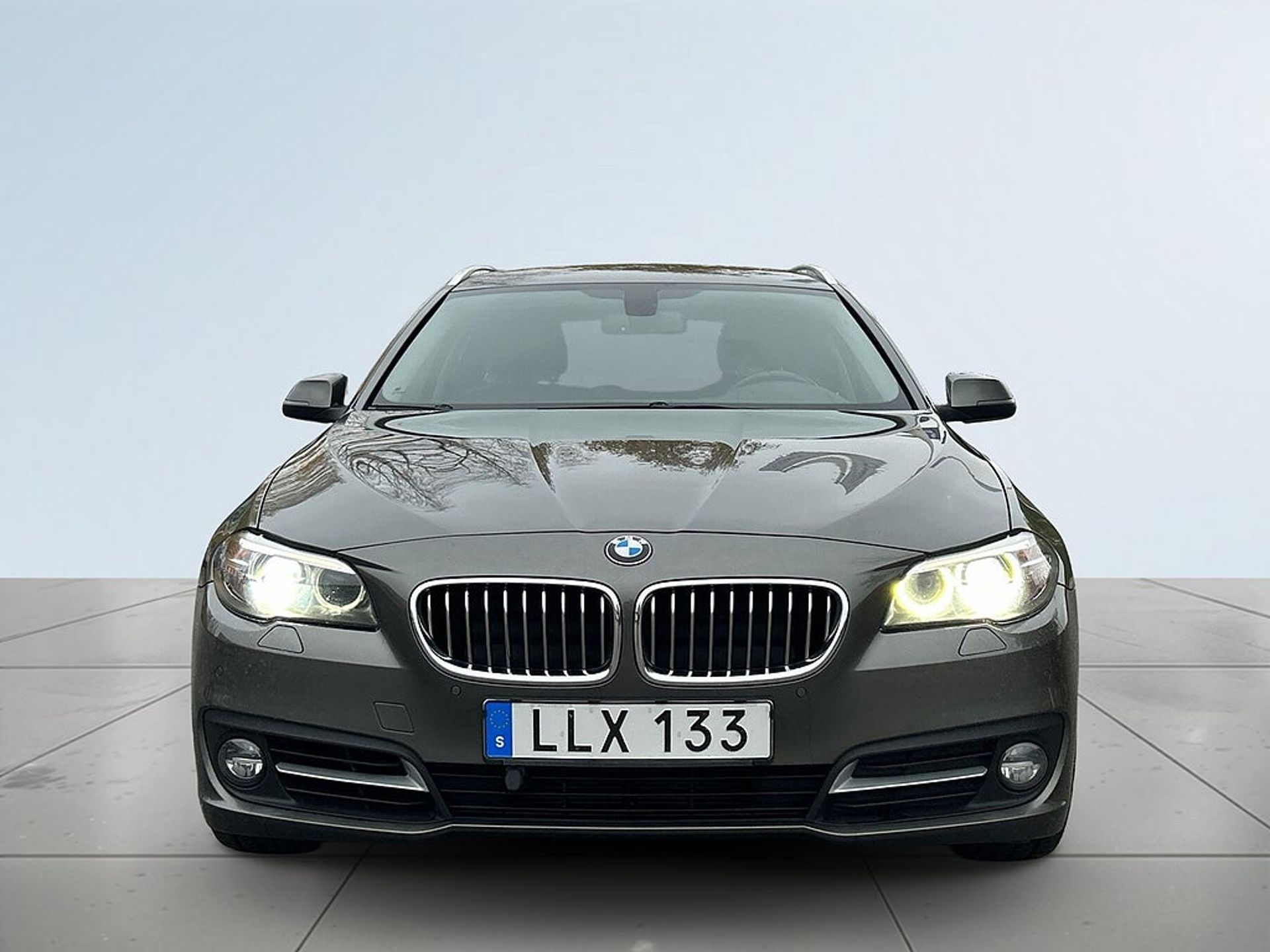 BMW 520 2015, bild 2/10