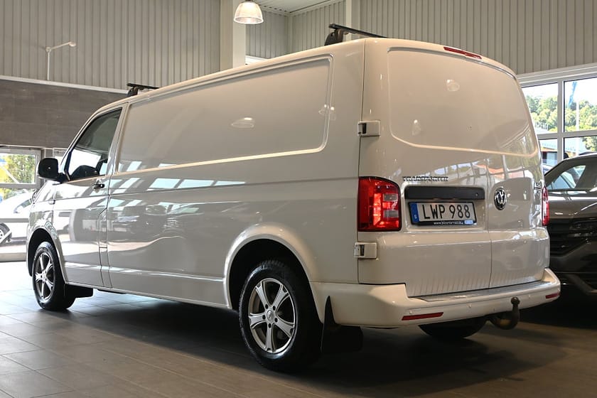 Bild 3 av Volkswagen Transporter T30 2.0 TDI L2 Lång Värmare Drag
