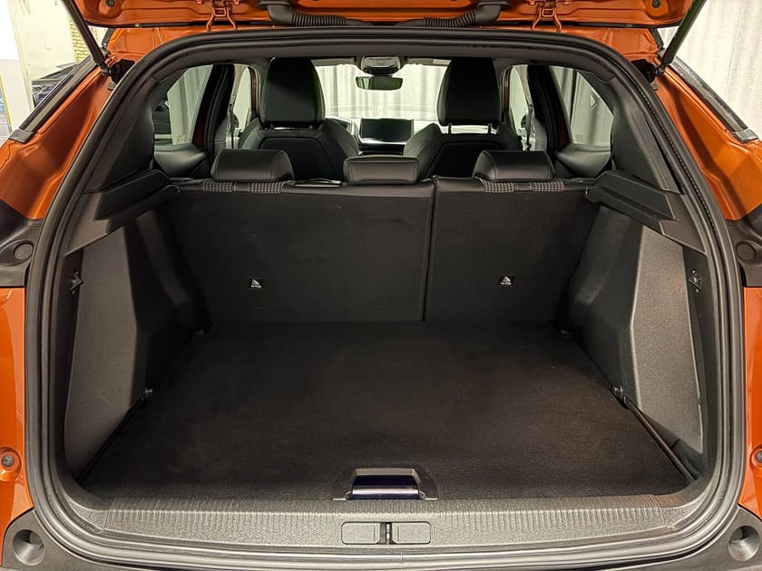 Bild 5 av Peugeot 2008 GT PureTech 130 AUT Inkl. Vinterhjul