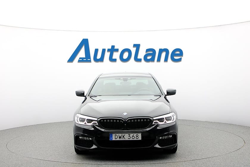 Bild 3 av BMW 530i xDrive Sedan M Sport Värmare,H/K,HUD,Drag,360°,GPS,19"