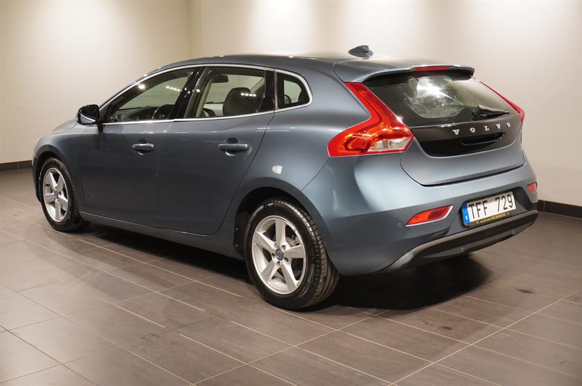 Bild 3 av Volvo V40 D2 Momentum Kamera PDC