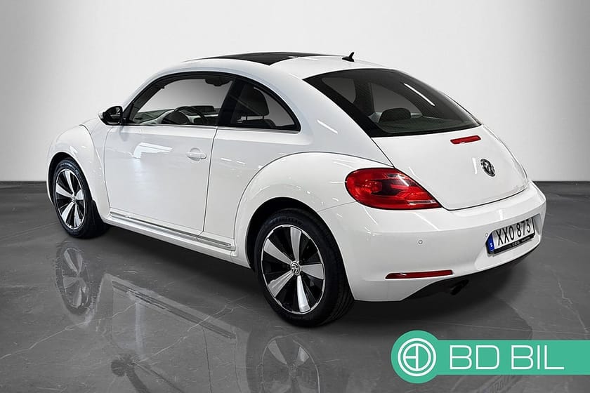 Bild 2 av Volkswagen Beetle 1.2 TAKLUCKA EN BRUKARE VÄLSERVAD PANORAMAGLASTAK
