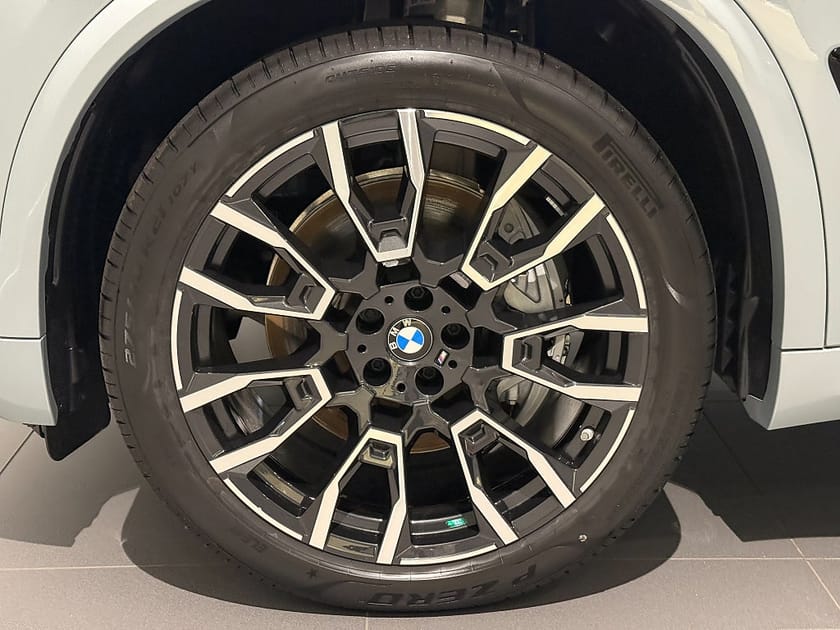Bild 5 av BMW X5 xDrive50e M Sport Innovation Drag Adpt FartH H/K HuD