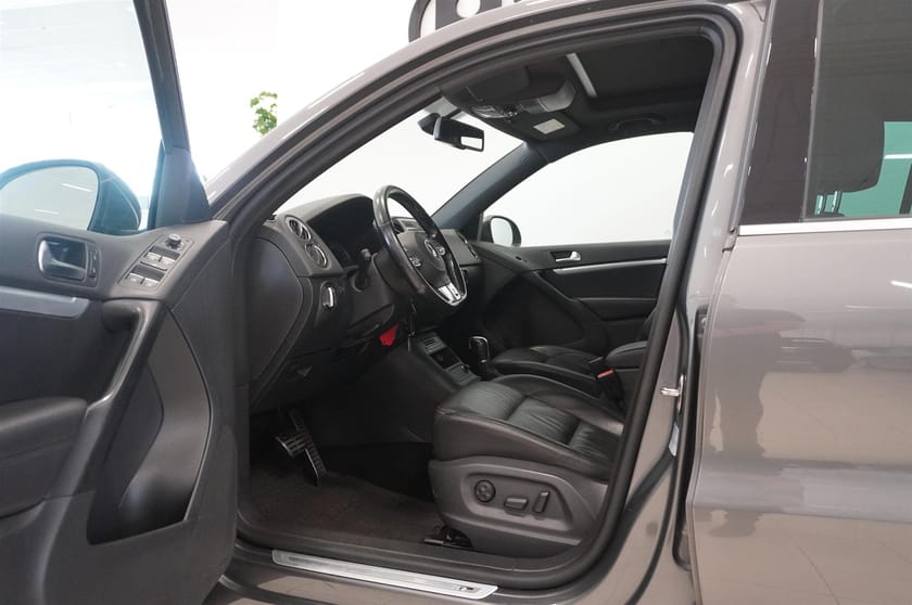 Bild 2 av Volkswagen Tiguan 2.0 TDI DSG Sport 184hk