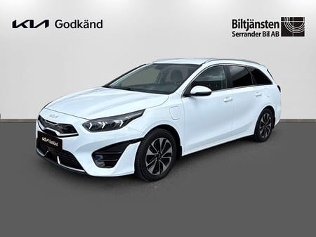 Kia Ceed Sportswagon Plug-in Hybrid SW Action