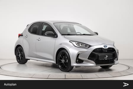 Toyota Yaris Hybrid Style | ACC/Navi/Kamera/Pano
