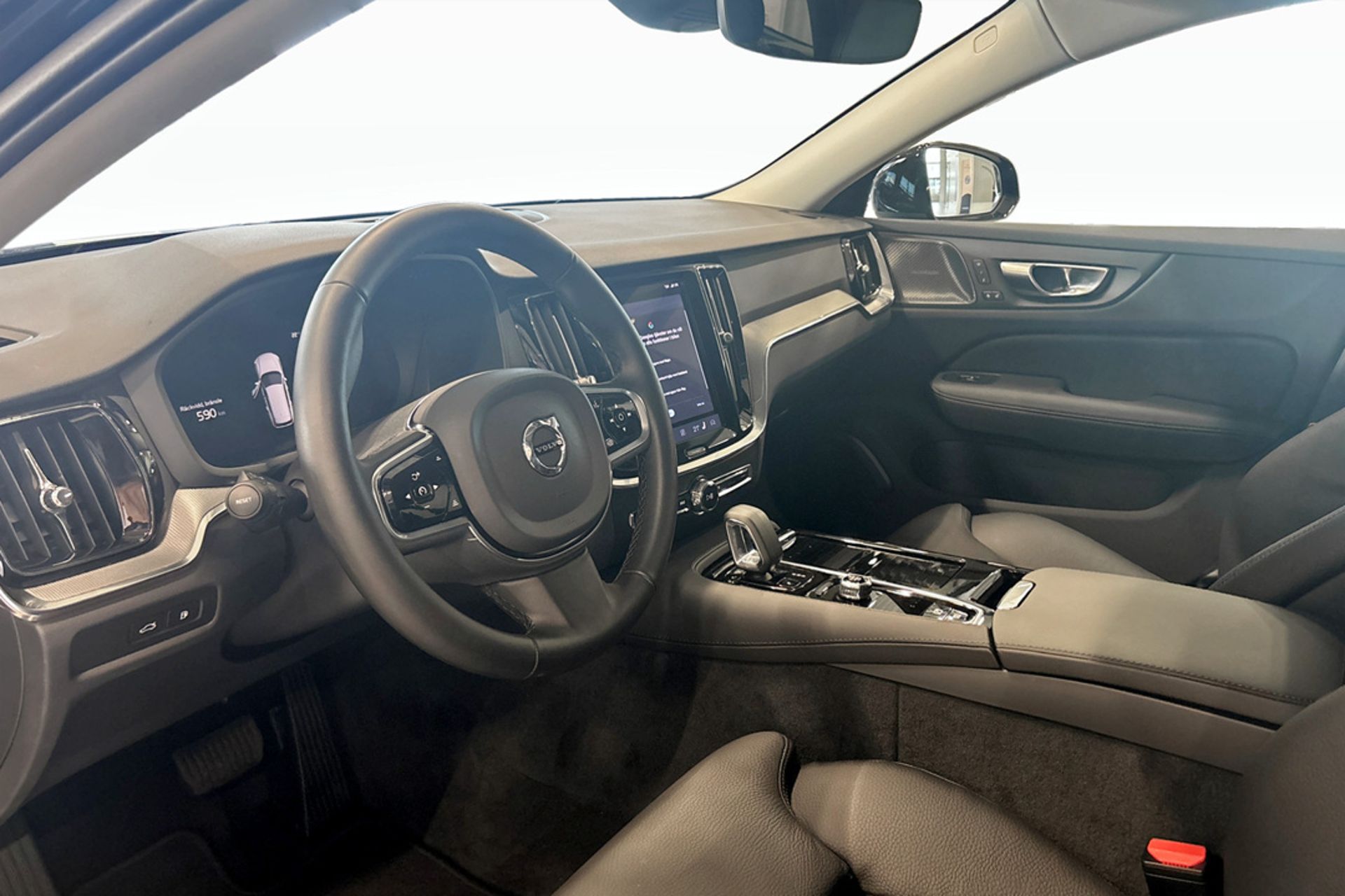 Volvo V60 T6 Plug-In Hybrid AWD 2026, bild 6/10