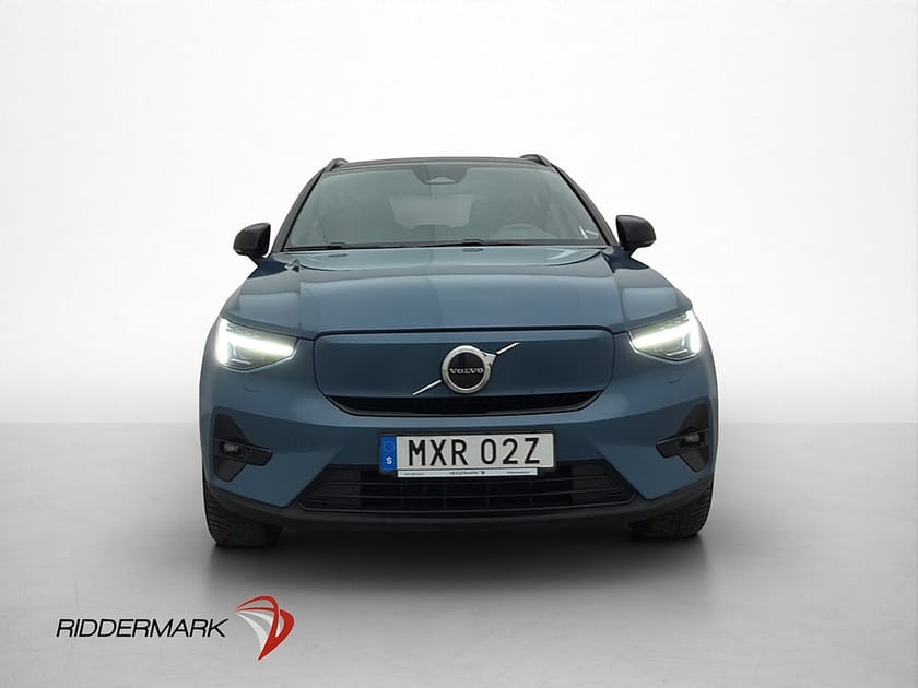 Bild 3 av Volvo XC40 Recharge Twin Plus Värmare Dragkrok Kamera MOMS