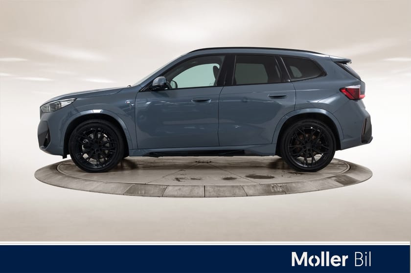 Bilde 2 av BMW iX1 xDrive30 Fully Charged Premium E. (K)