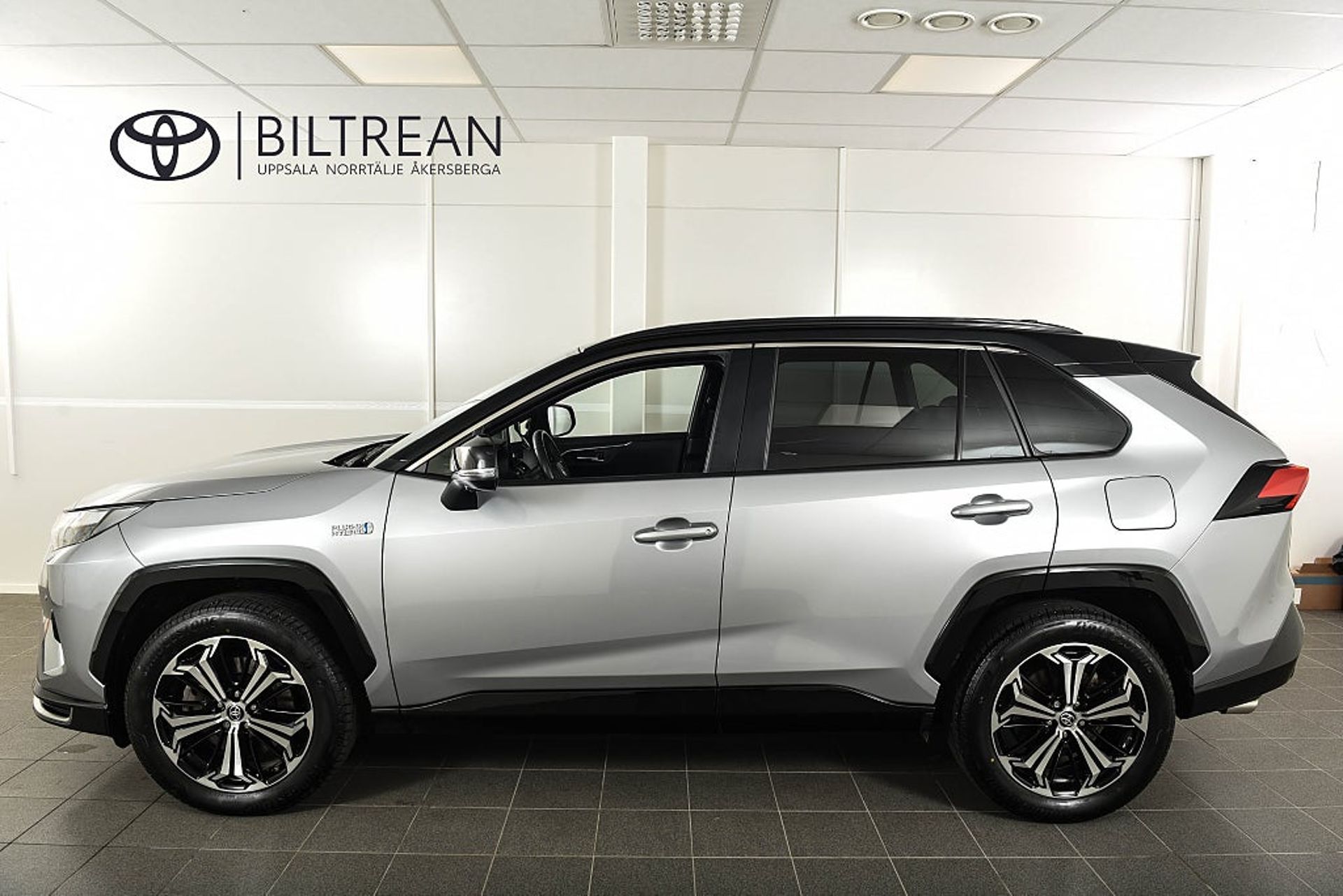 Toyota RAV4 2023, bild 2/10