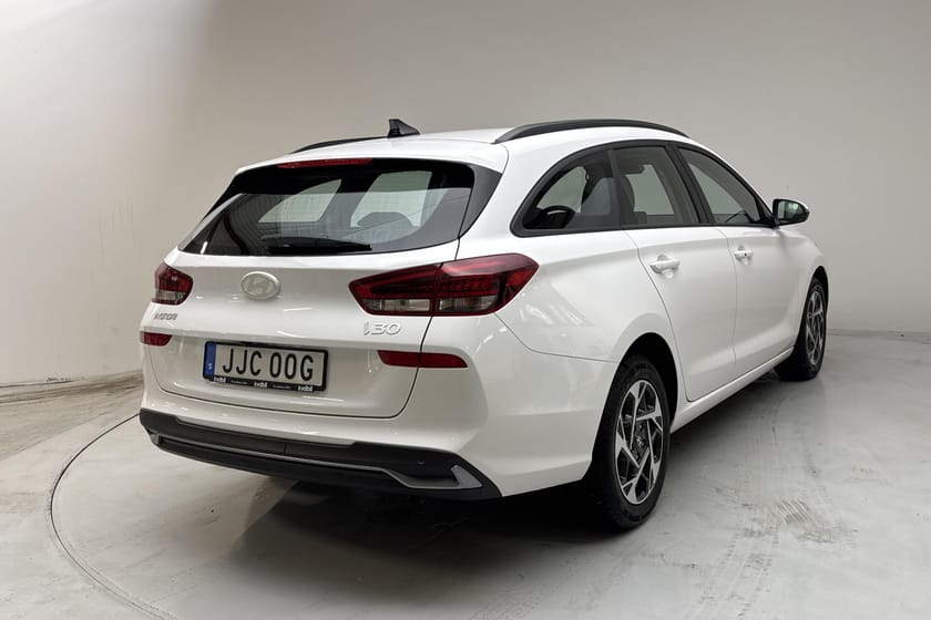 Bild 3 av Hyundai i30 Kombi 1.0 T-GDi MHEV (100hk) Navi Backkamera