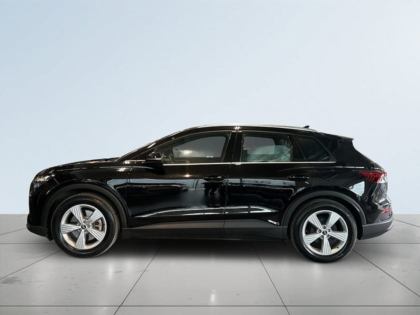 Bild 4 av Audi Q4 45 e-tron quattro Proline MOMS/Garanti/Drag/SoV/Ad.F