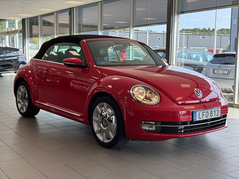 Bild 1 av Volkswagen Beetle Cabriolet 1.2 TSI CarPlay Skinn