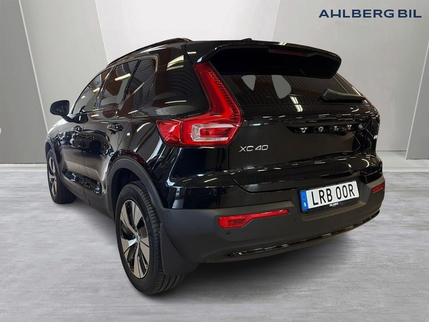 Bild 3 av Volvo XC40 B4 FWD Bensin Plus Dark
