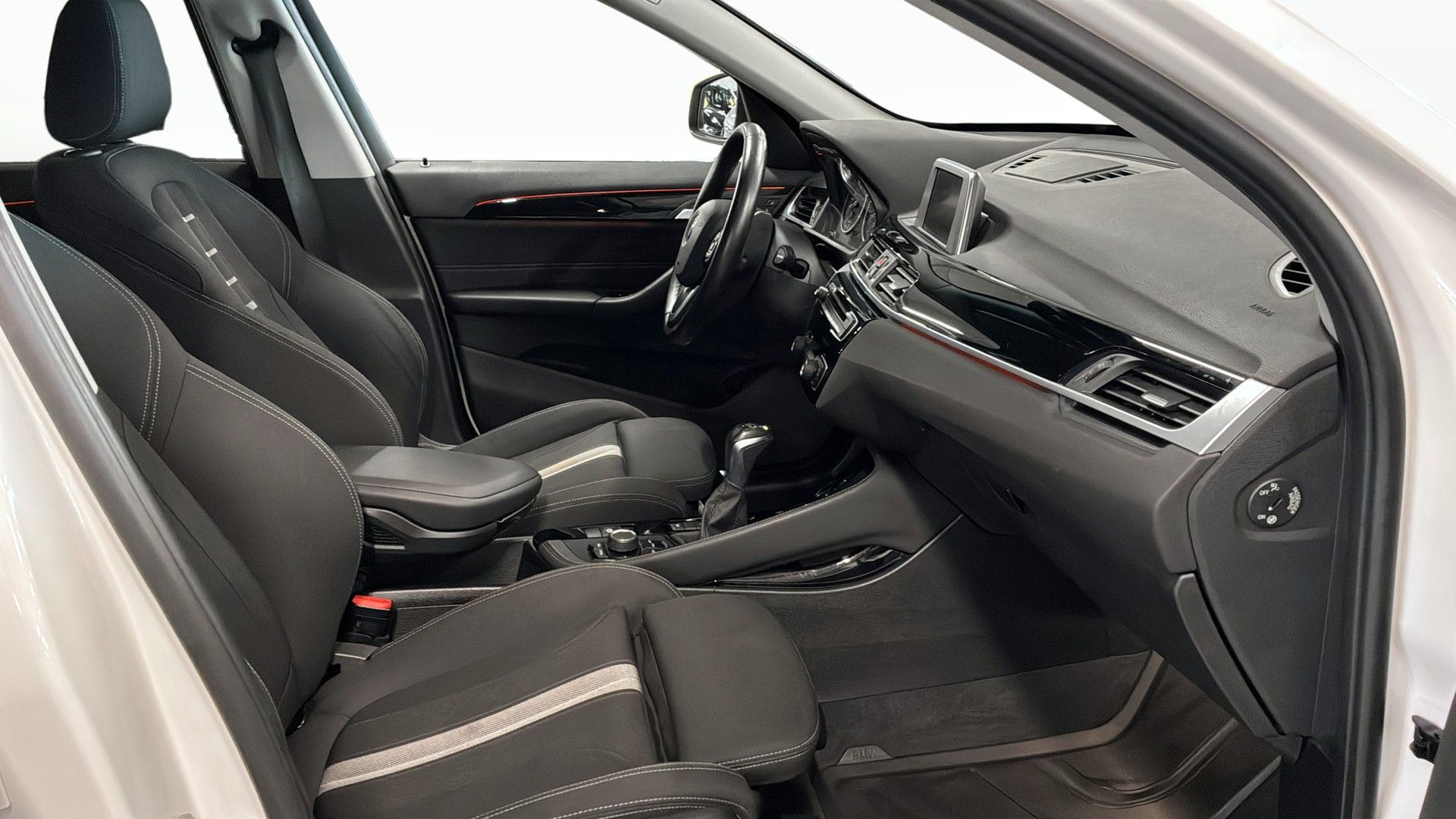 BMW X1 2018, bild 3/10