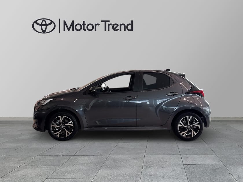 Bild 3 av Toyota Yaris Hybrid 115 1,5 5D ACTIVE PLUS SÄKERHETSPAKE