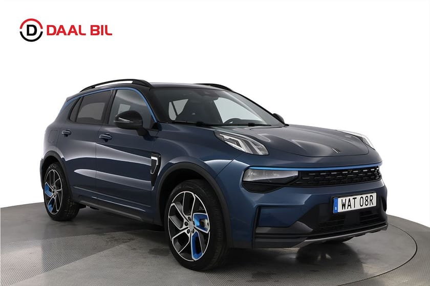 Bild 3 av Lynk & Co 01 PHEV DCT 261HK 17,6kWh INFINITY® PANORAMA 3D-VIEW NFC