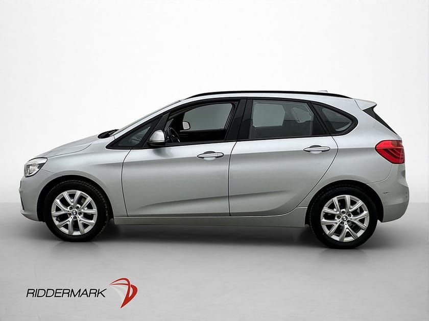 Bild 4 av BMW 218i Active Tourer 218 136hk Sport line Dragkrok Farthållare Sensorer