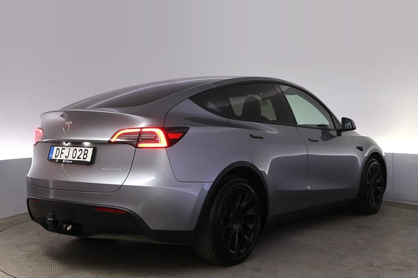 Bild 5 av Tesla Model Y Long Range AWD Autopilot 20" Pano Drag