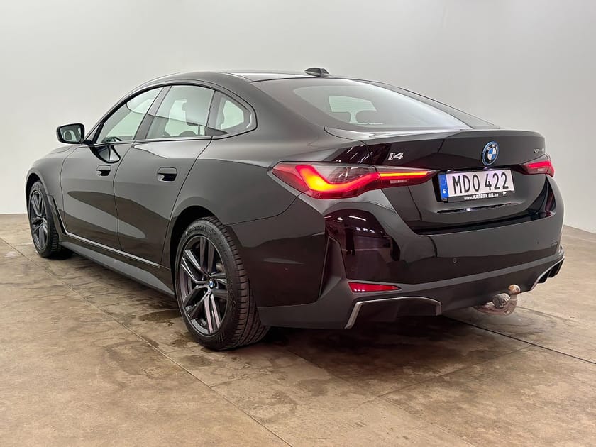 Bild 4 av BMW i4 eDrive40 Gran Coupé 340hk 360° Kamera Nav Skinn Drag