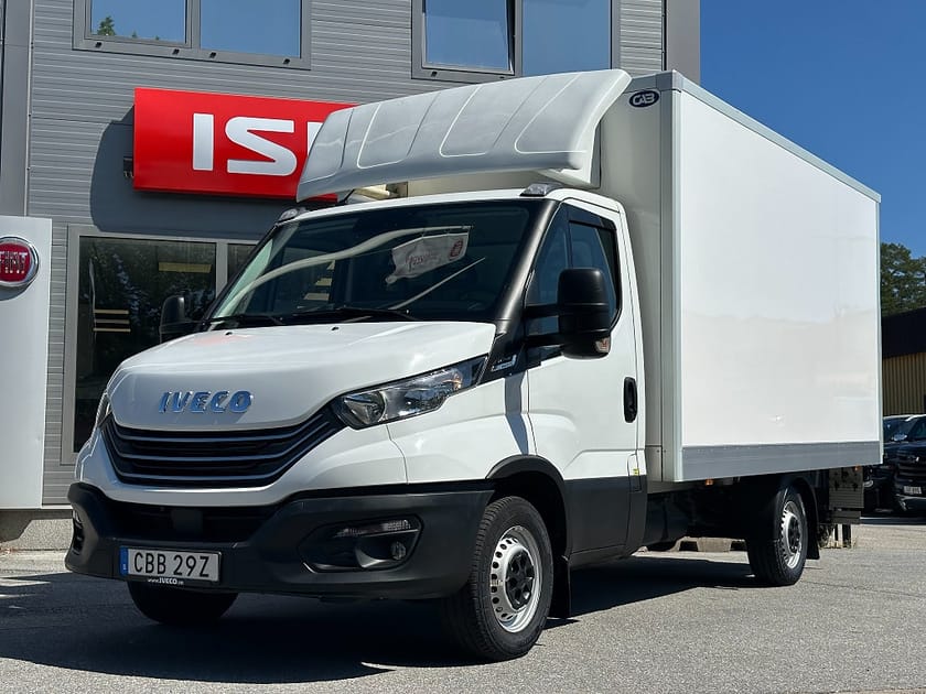 Bild 1 av Iveco Daily 35-140 Chassi Cab 18m3 Volymskåp med lyft | Hi-Matic | 3 års garanti
