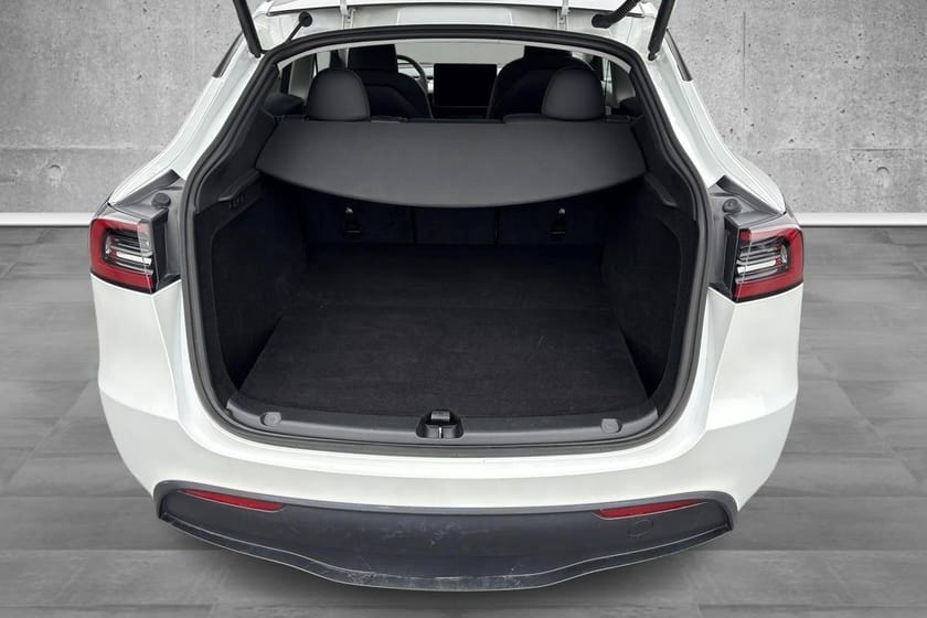 Bilde 5 av Tesla Model Y Long Range AWD AP/SvartSkinn/Hifi/Vinterpk/Norsk/S+V