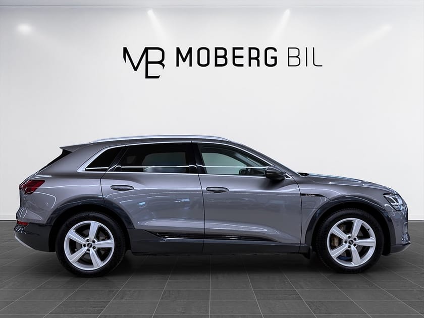 Bild 4 av Audi e-tron 55 quattro 408hk Läder B-Kamera Värmare Navi