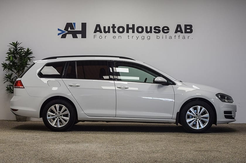 Bild 3 av Volkswagen Golf Sportscombi 1.2 TSI 110HK CarPlay Radarfart Garanti