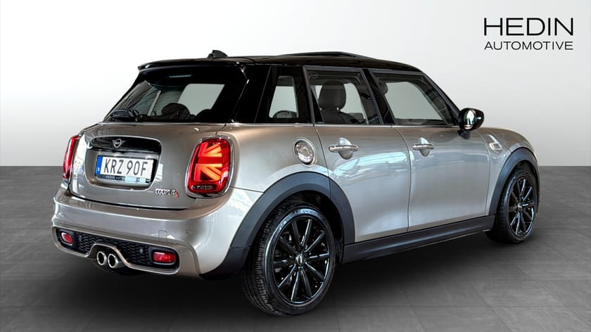 Bild 2 av MINI Cooper S 5-dörrar 192 hk Pano / H&K / HuD / Backkamera / Navi