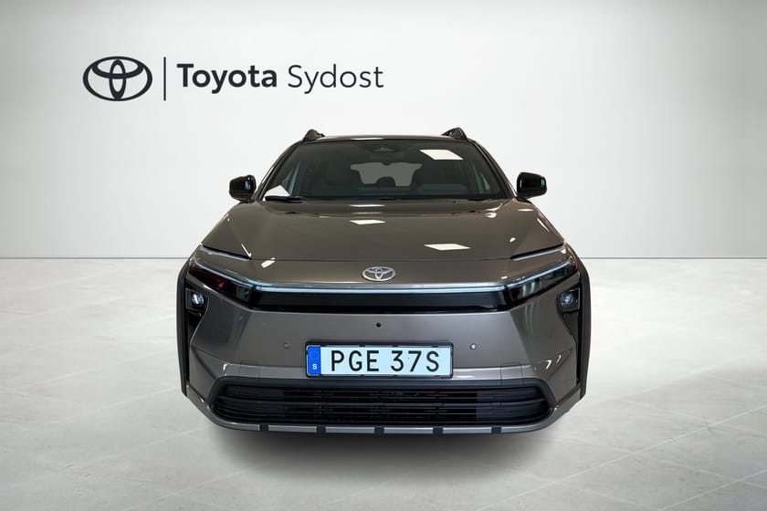 Bild 5 av Toyota bZ4X Touring AWD Executive 20" LM Panorama Skinn JBL Navigation Rattvärme Adaptiv farthållare mm.
