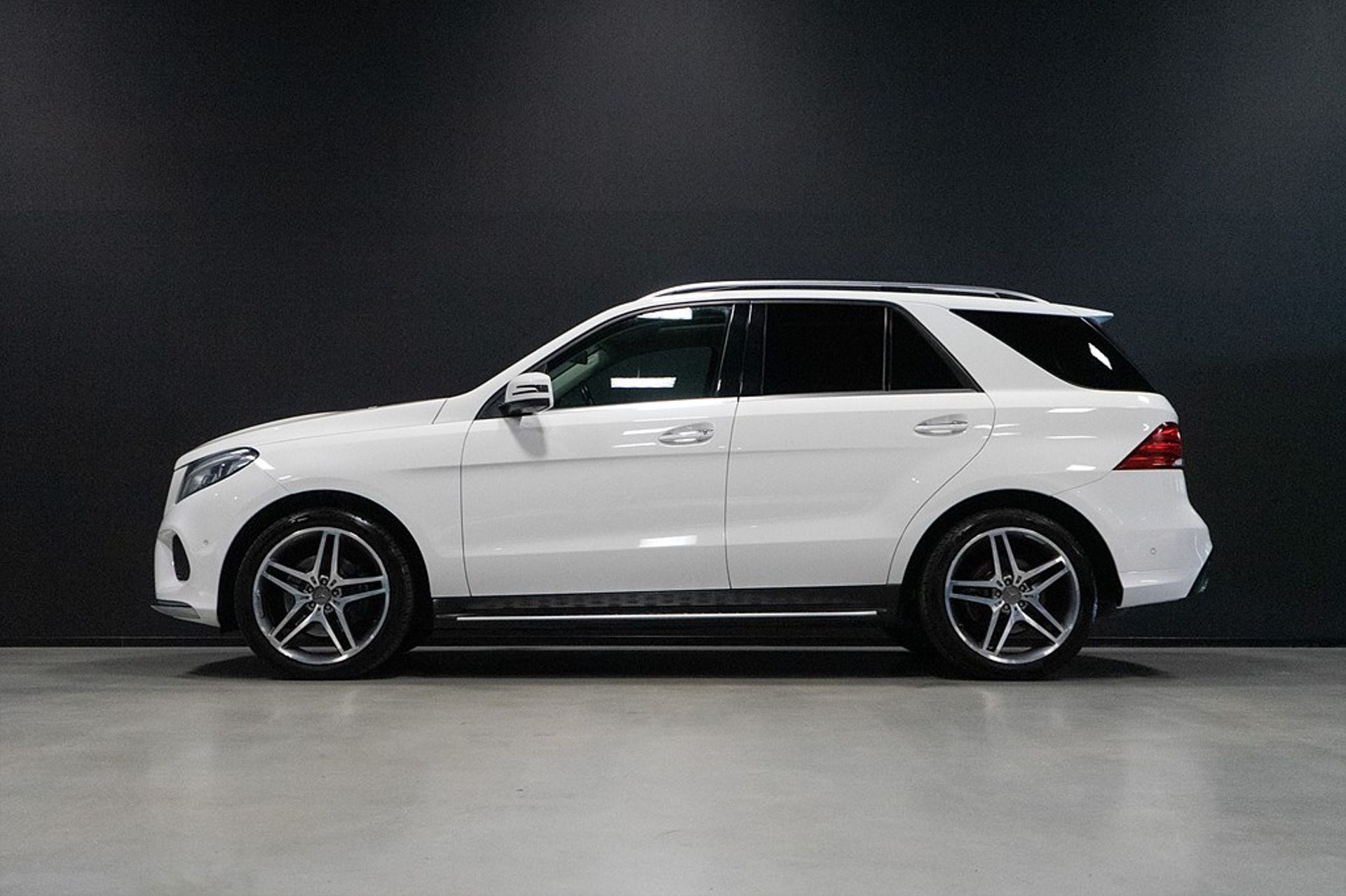 Mercedes-Benz GLE 350 d 4MATIC AMG 2018, bild 3/21
