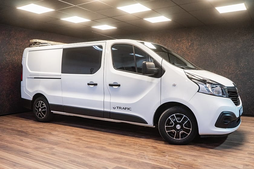 Bild 2 av Renault Trafic Skåpbil 1.6 dCi | 6-sits | Inredning | Värmare | SN | 1581kr/må