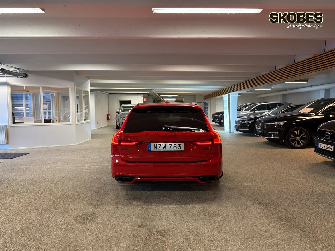 Volvo V90