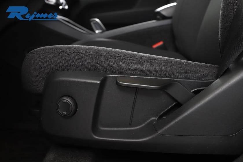 Bild 5 av Volvo XC40 B4 AWD Bensin Momentum Advanced SE