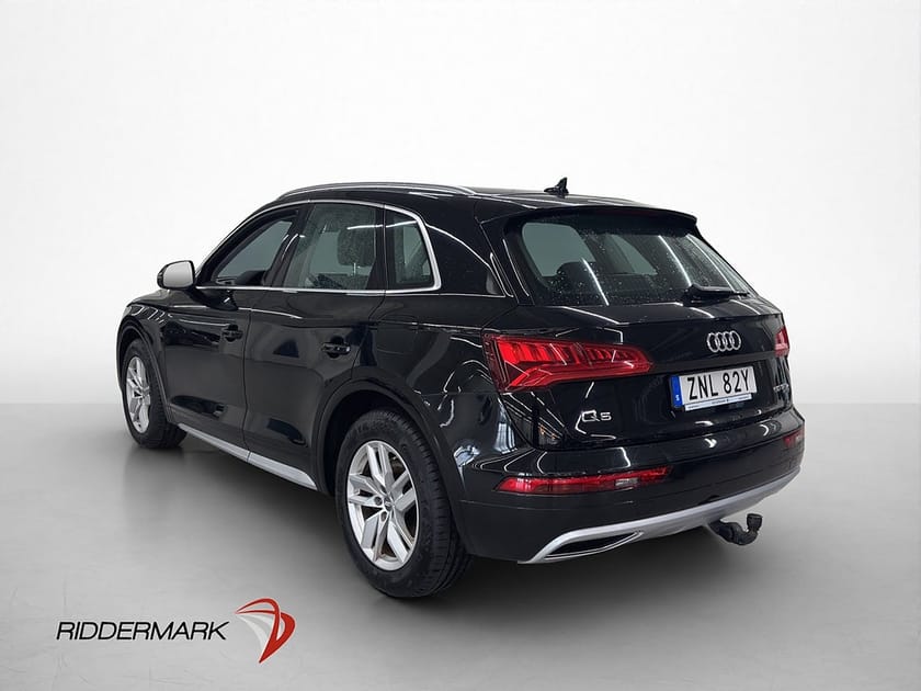 Bild 5 av Audi Q5 50 TFSI e quattro 299hk Drag Sensorer Bluetooth Luftfj