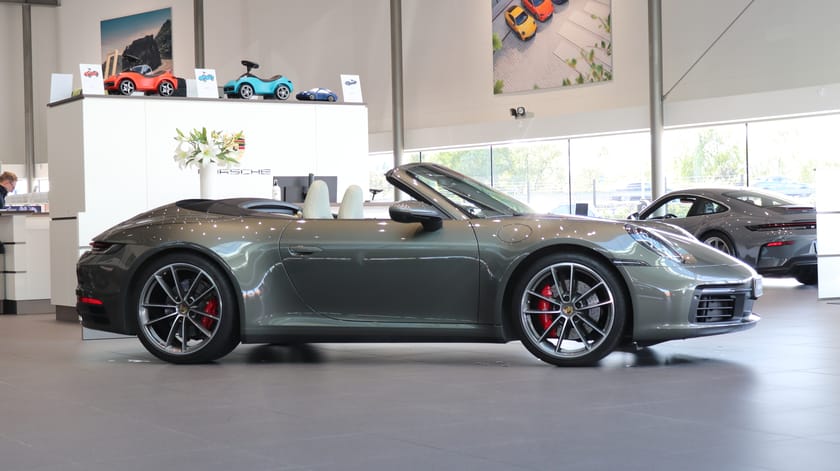 Bild 3 av Porsche 911 Carrera 4S Cabriolet Bakaxelstyrning / PDCC / BOSE / Surround View