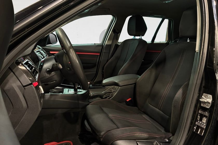Bild 3 av BMW 330i Touring
