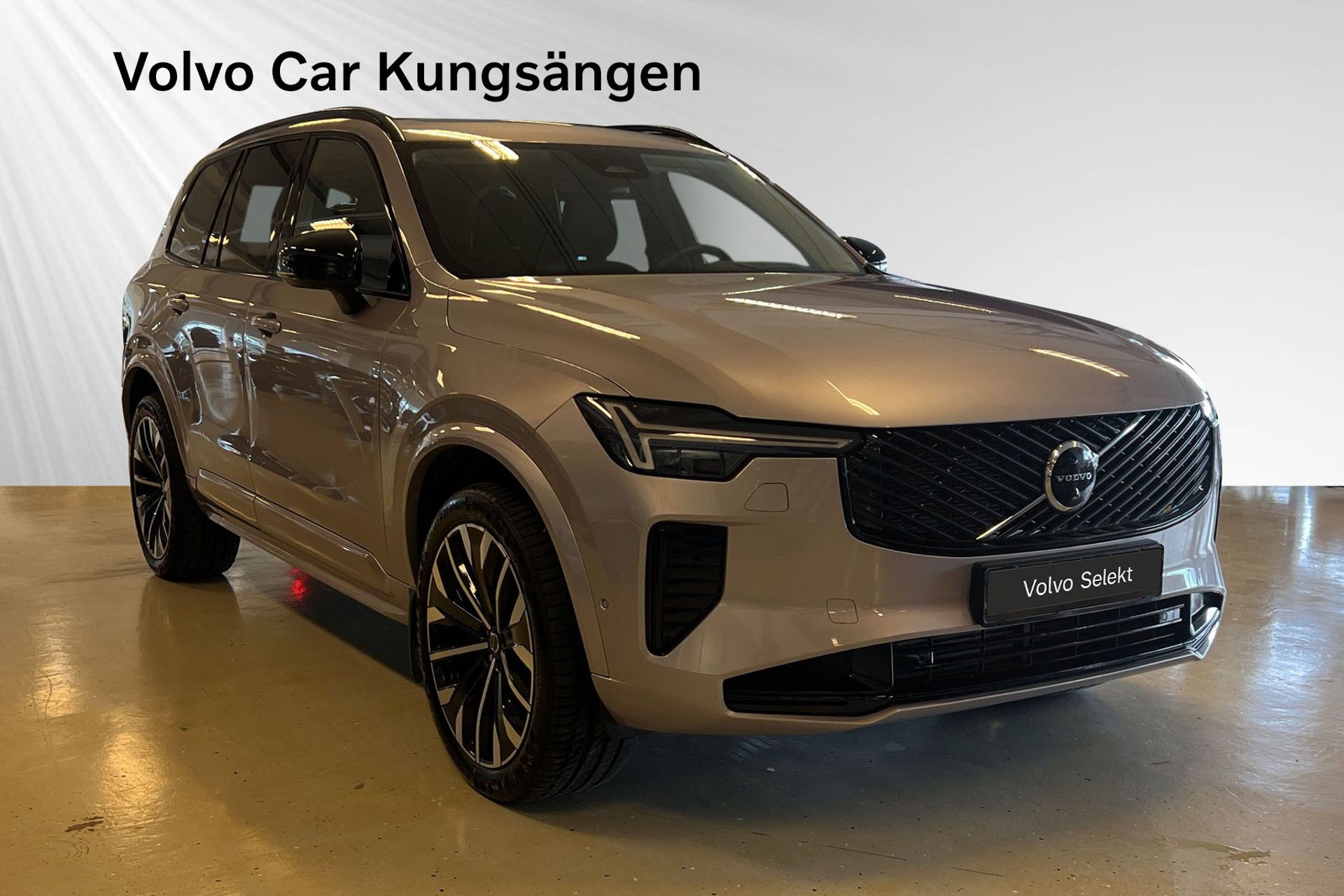 Volvo XC90 T8 Ultra Dark 21" 2026, photo 6/10