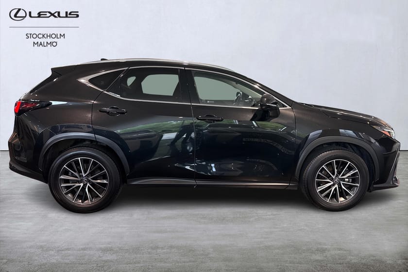 Bild 4 av Lexus NX 350h AWD Executive Teknikpaket 242hk Drag P-Värm 360° HUD Keyless Navi