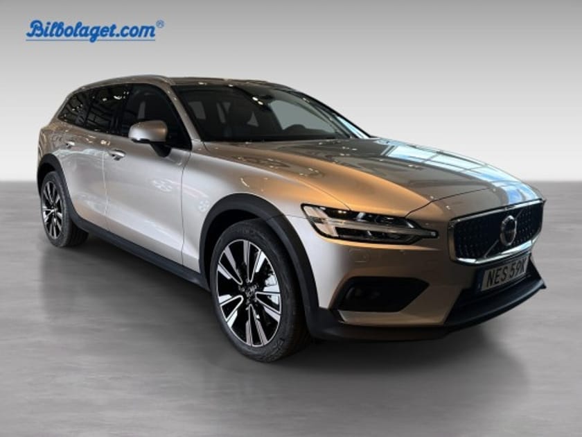Bild 3 av Volvo V60 Cross Country B4 AWD Diesel Plus