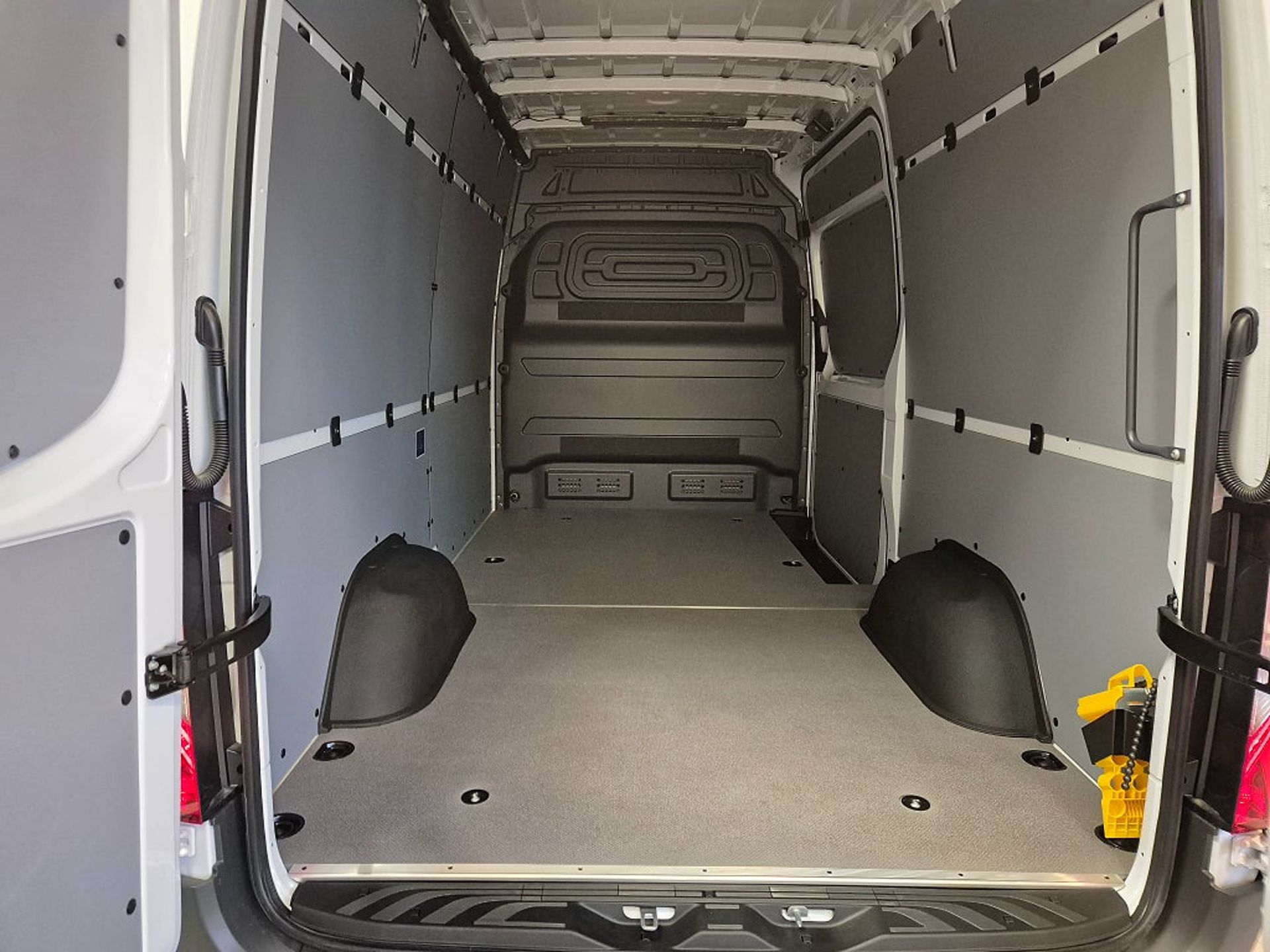 Mercedes-Benz eSprinter 2025, kuva 6/6