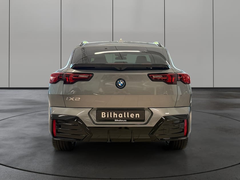 Bilde 4 av BMW iX2 xDrive30 