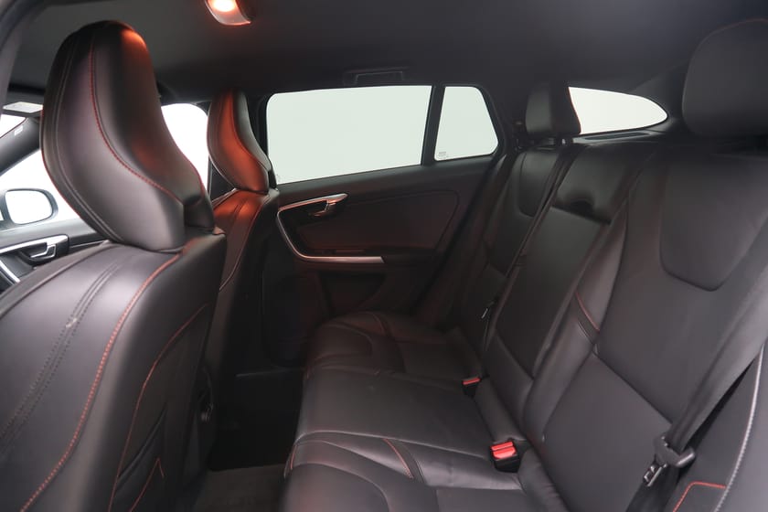 Bild 5 av Volvo V60 D4 AWD Ocean Race Business E